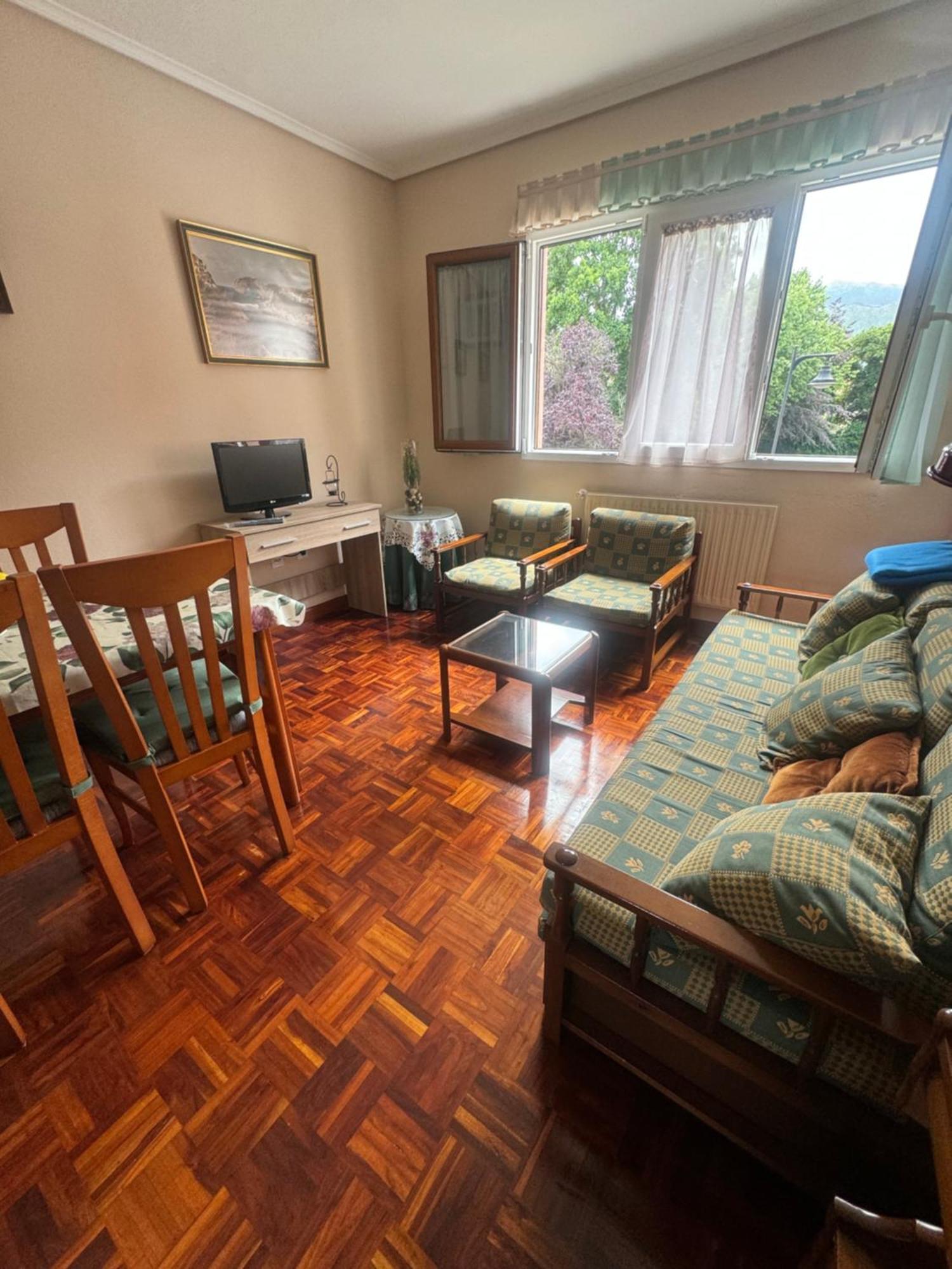 Apartamento En Llanes Con Plaza De Garaje Cubierta Exterior photo